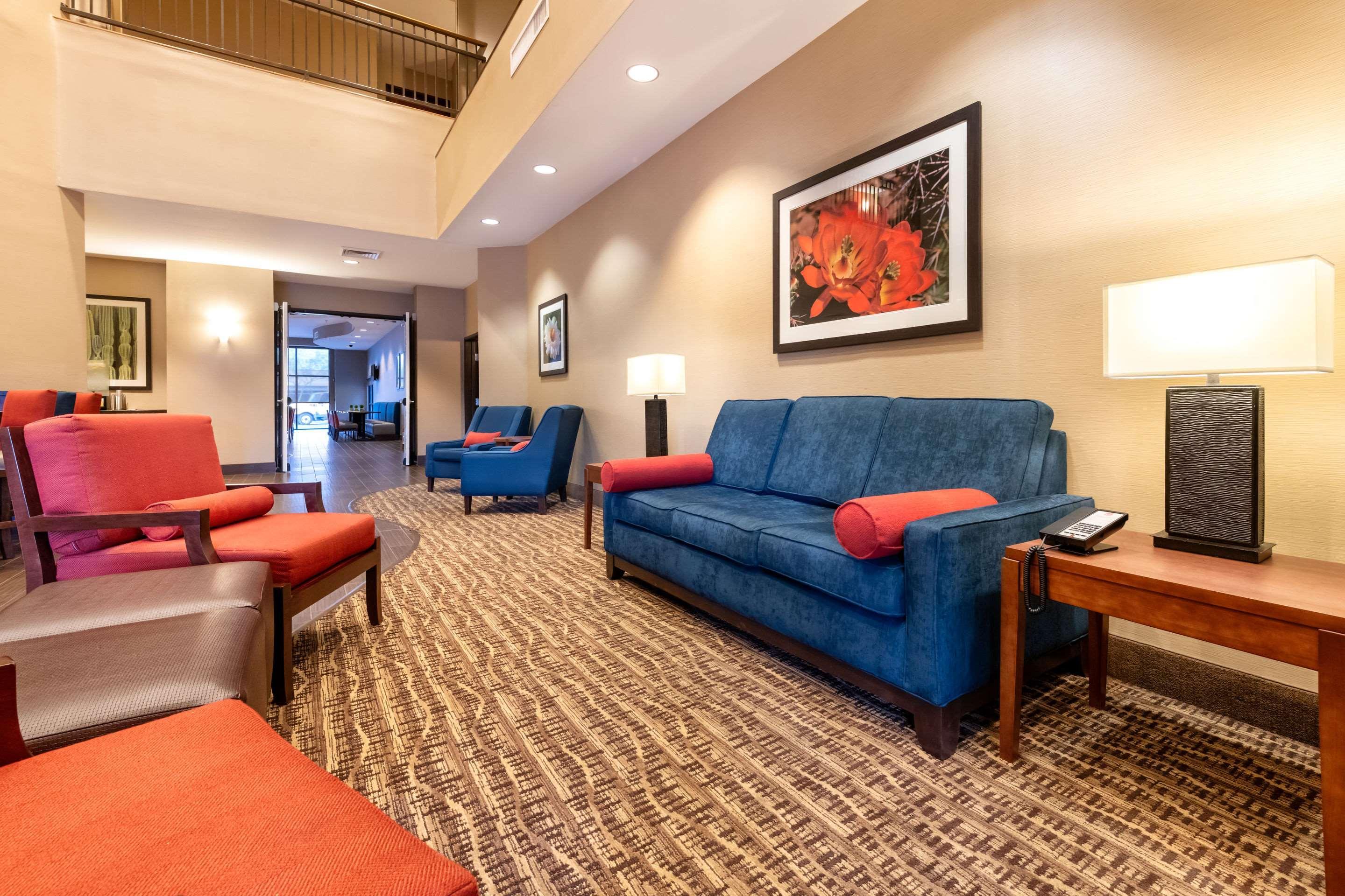 Comfort Suites Goodyear-West Phoenix Exterior foto