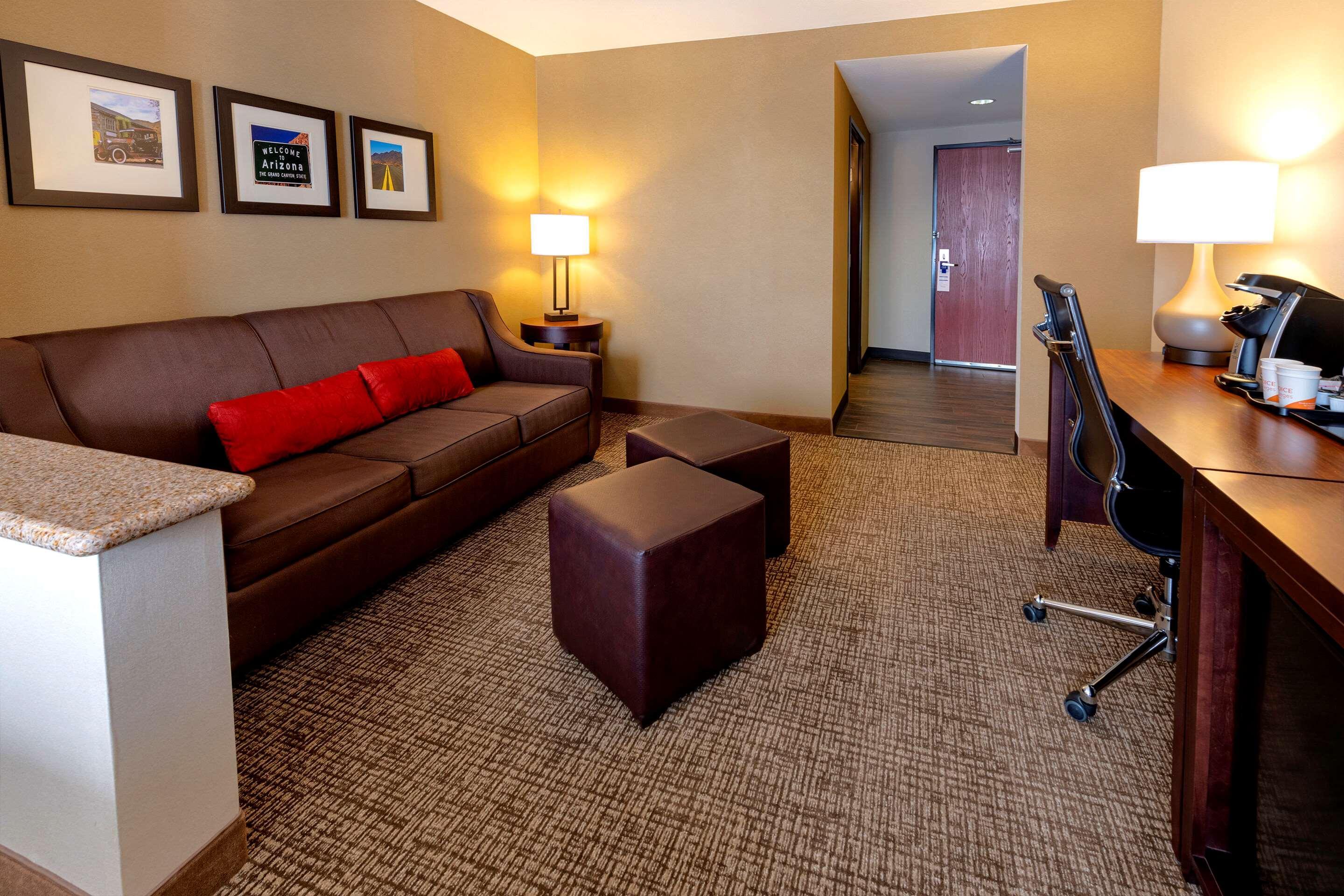 Comfort Suites Goodyear-West Phoenix Exterior foto