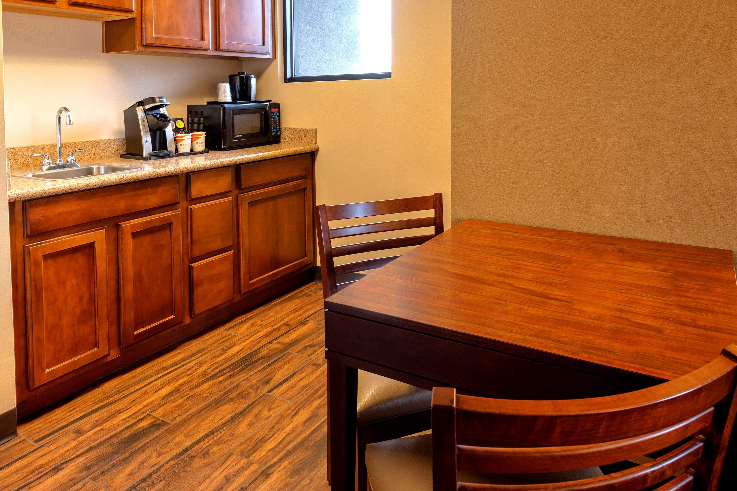 Comfort Suites Goodyear-West Phoenix Exterior foto
